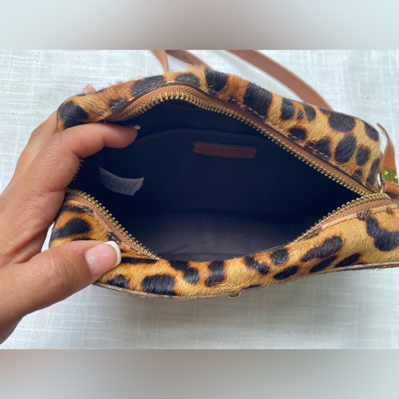 Madewell The Transport Camera Crossbody Bag CalfHair - Picture 7 of 7